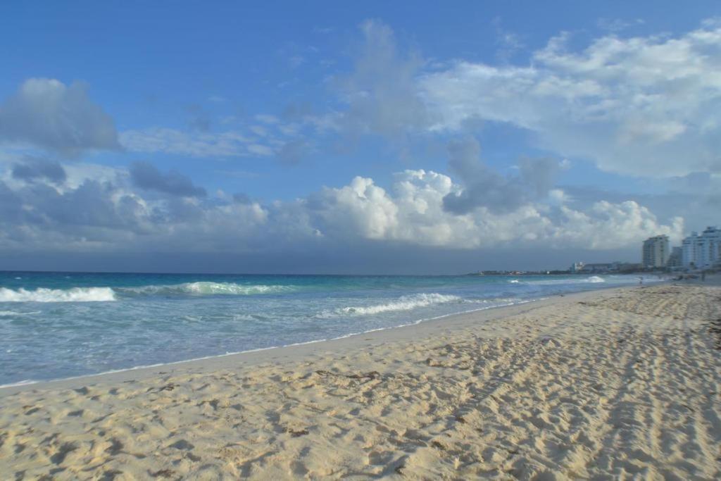 Private Room. Brisas. Zona Hotelera. Cancun Exterior photo